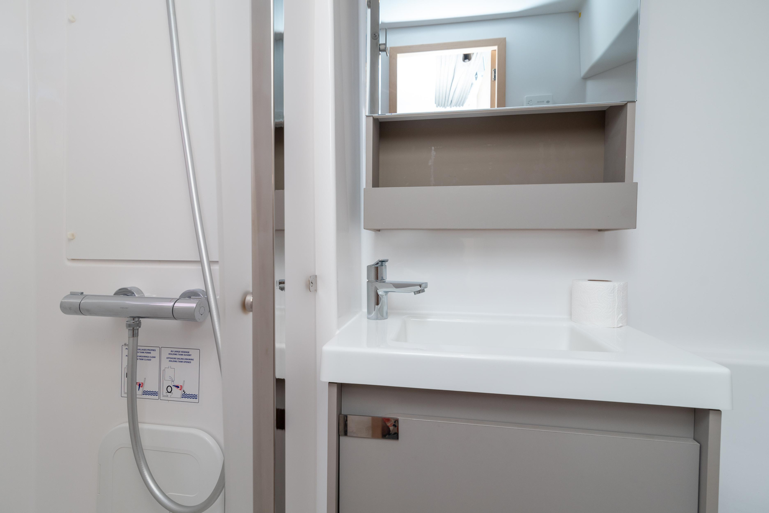 Fountaine Pajot Aura 51 - 6 cab — photo 11