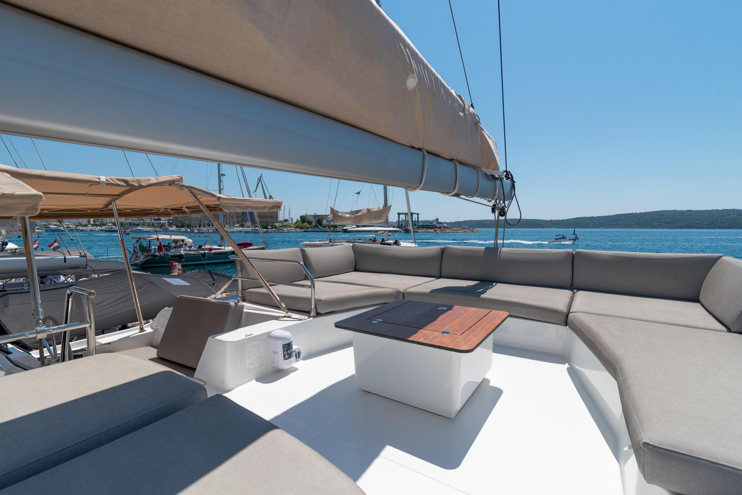 Fountaine Pajot Aura 51 - 6 cab — photo 14