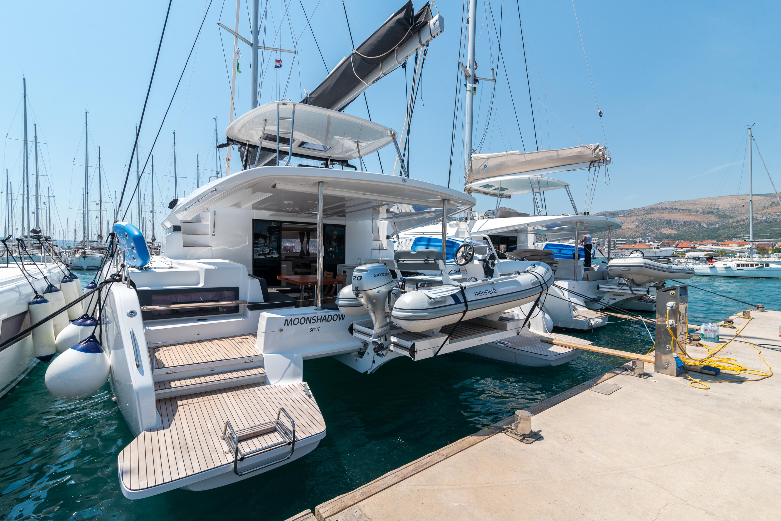 Lagoon 51 - 6 + 2 cab. — photo 19