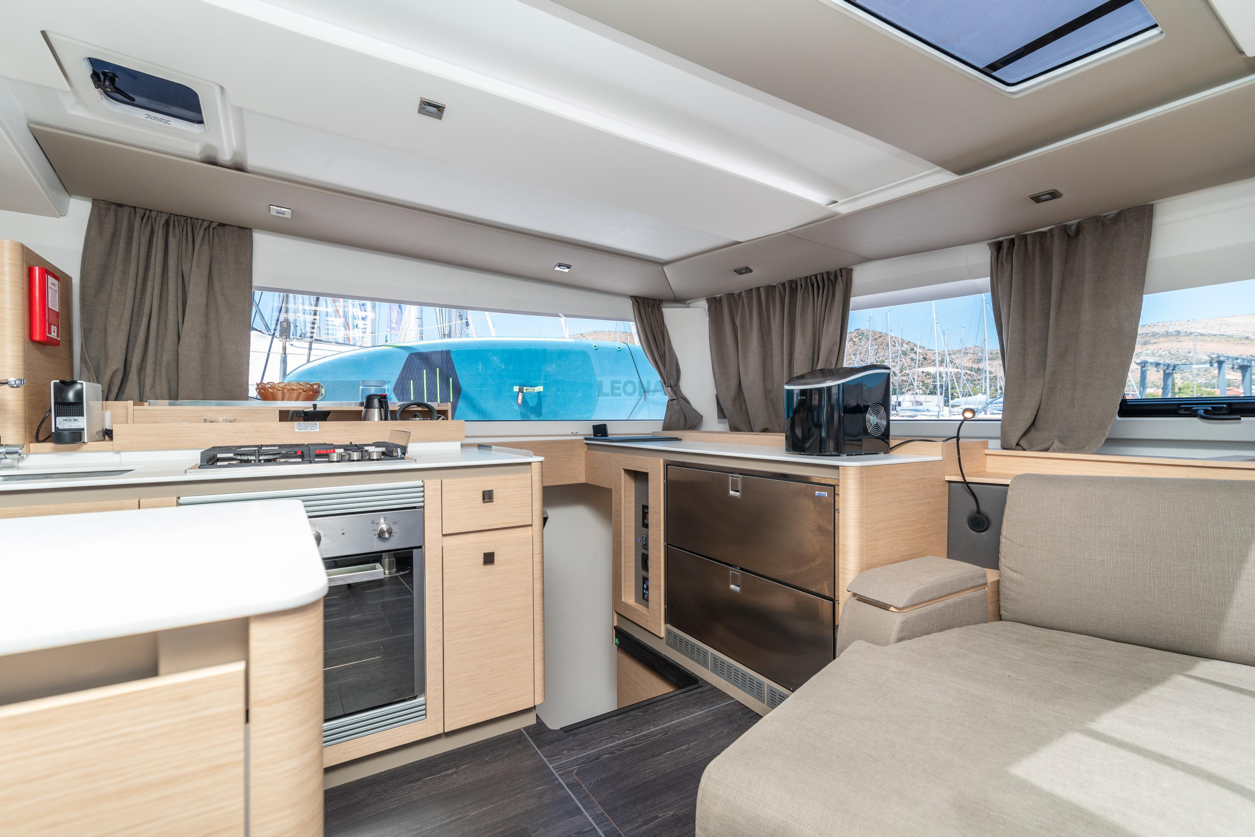 Fountaine Pajot Aura 51 — photo 11