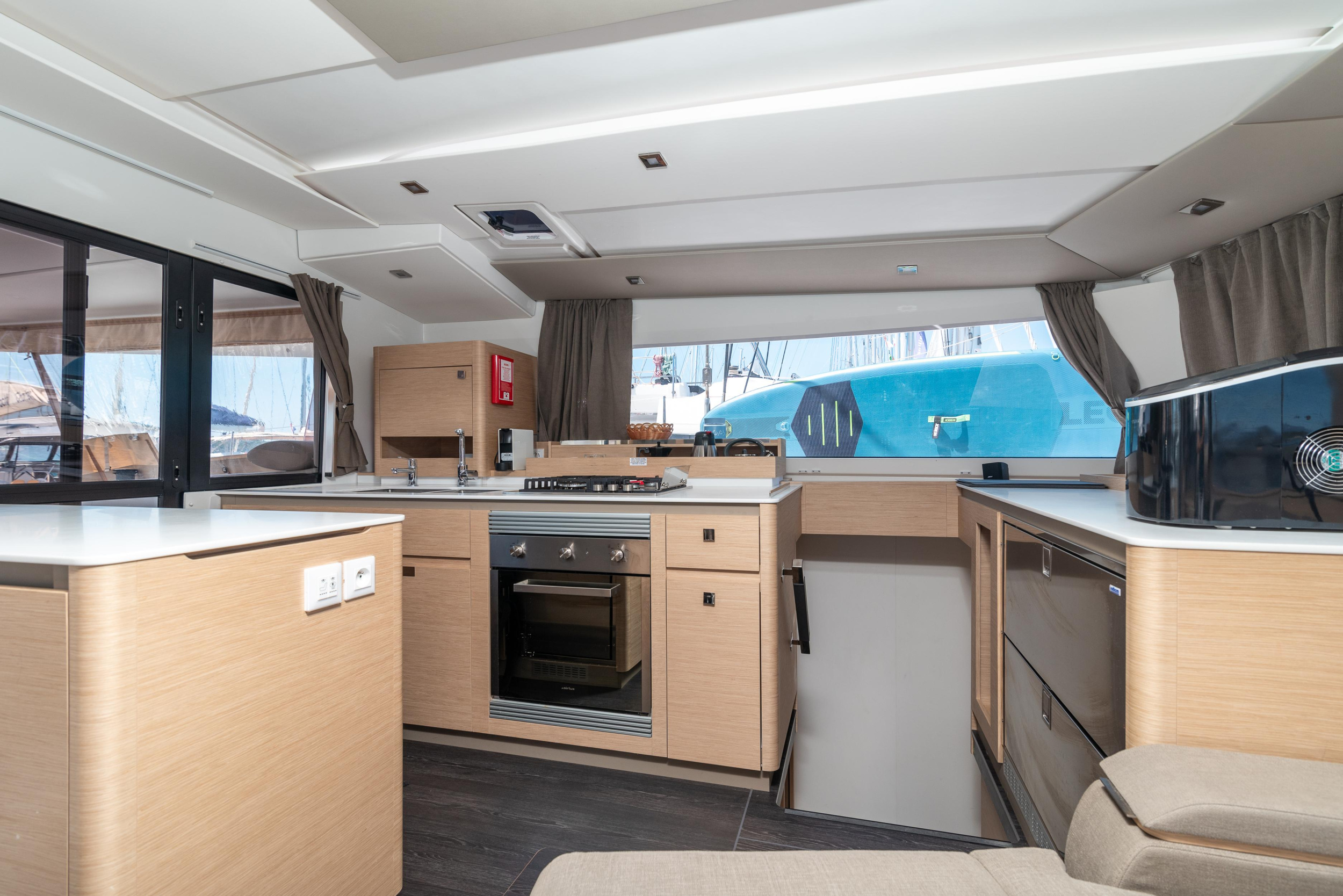 Fountaine Pajot Aura 51 — photo 12
