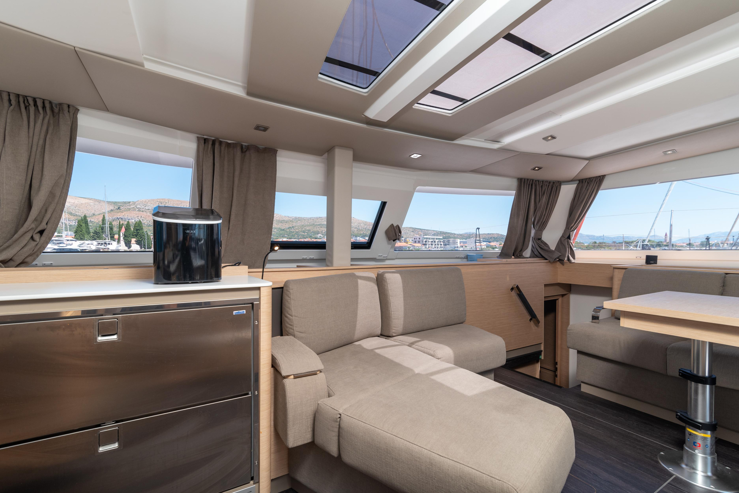 Fountaine Pajot Aura 51 — photo 13