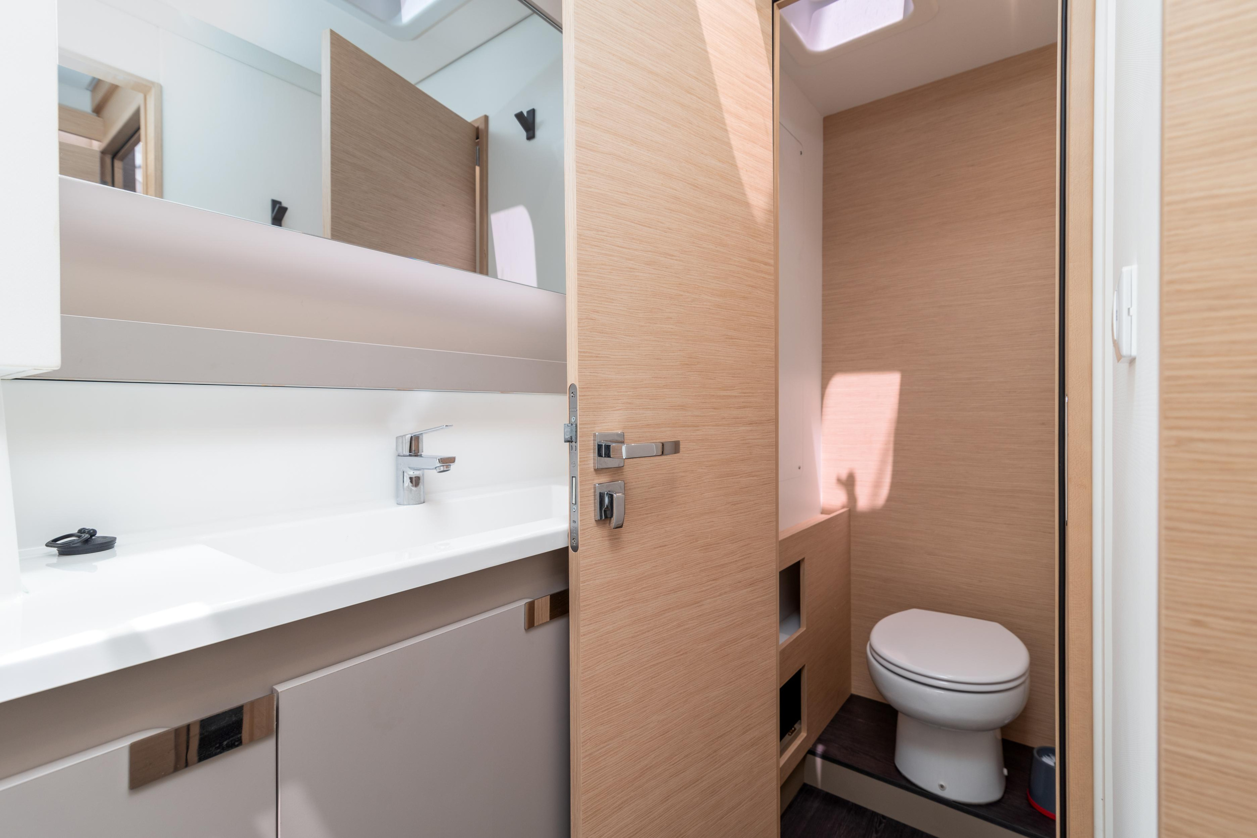 Fountaine Pajot Aura 51 — photo 17