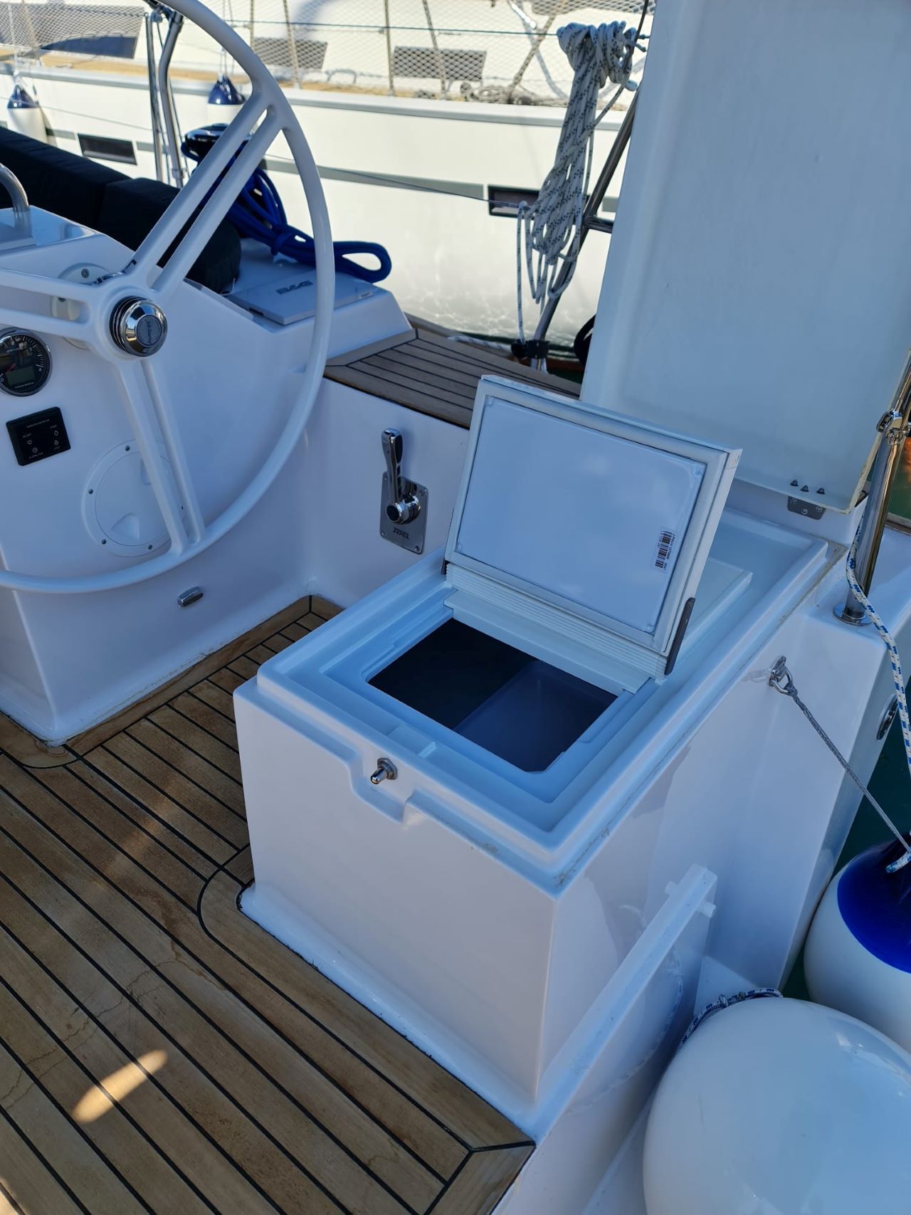 Elan Impression 45.1 - 3 cab. — photo 10