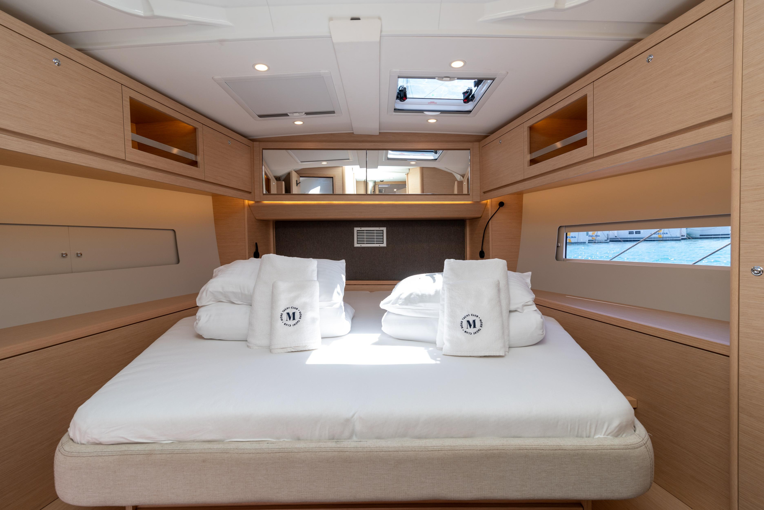 Dufour 470 - 4 + 1 cab. — photo 9