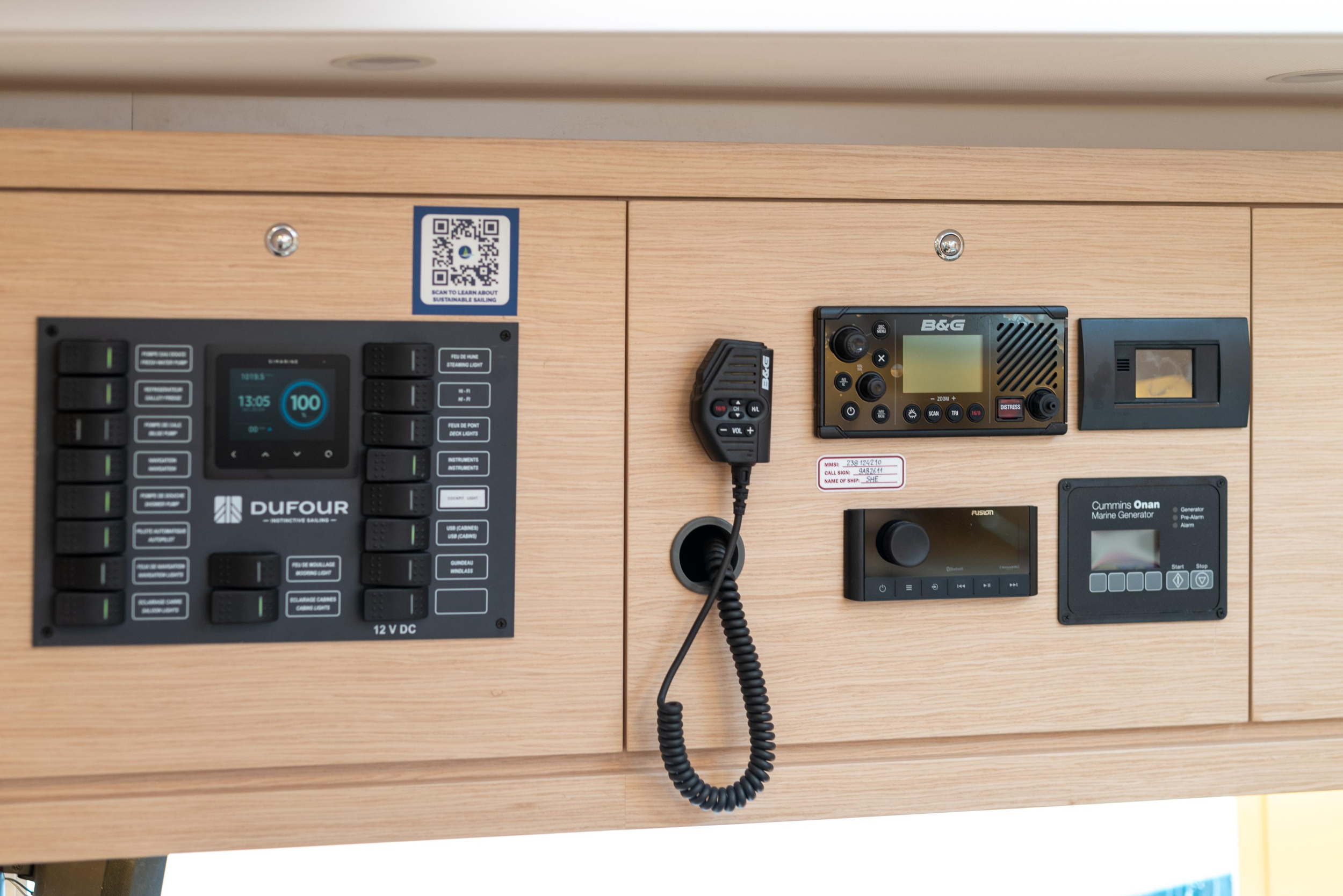 Dufour 470 - 4 + 1 cab. — photo 35