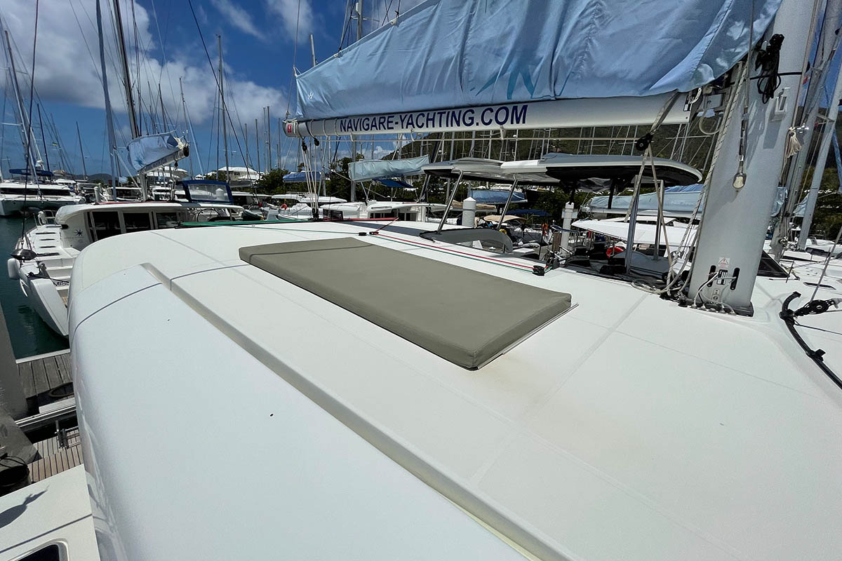 Lagoon 42 - 3 + 1 cab. — photo 11