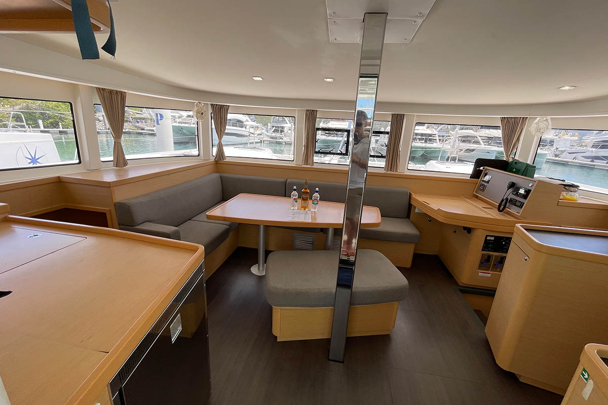 Lagoon 42 - 3 + 1 cab. — photo 14