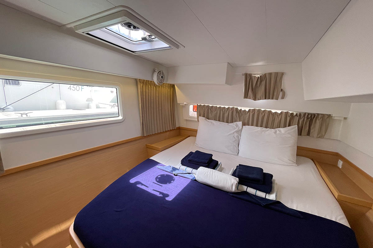 Lagoon 42 - 3 + 1 cab. — photo 26
