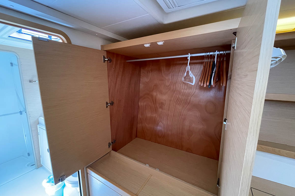 Lagoon 42 - 3 + 1 cab. — photo 28