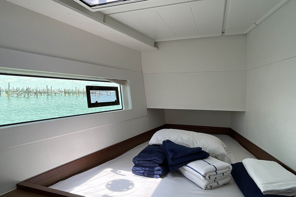 Lagoon 40 - 4 + 2 cab — photo 25