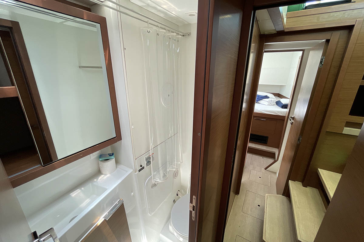 Lagoon 40 - 4 + 2 cab — photo 34