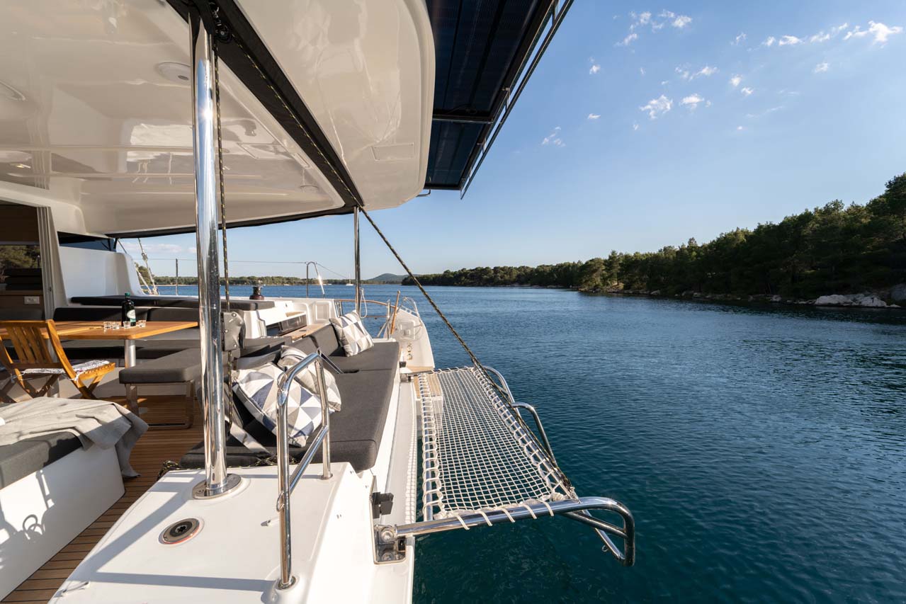 Lagoon 43 - 4 + 2 cab. — photo 22
