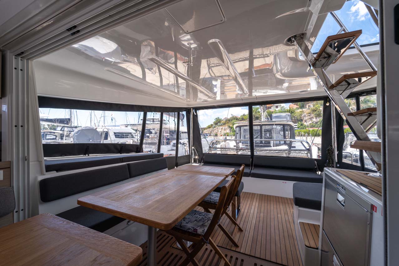 Lagoon 43 - 4 + 2 cab. — photo 12