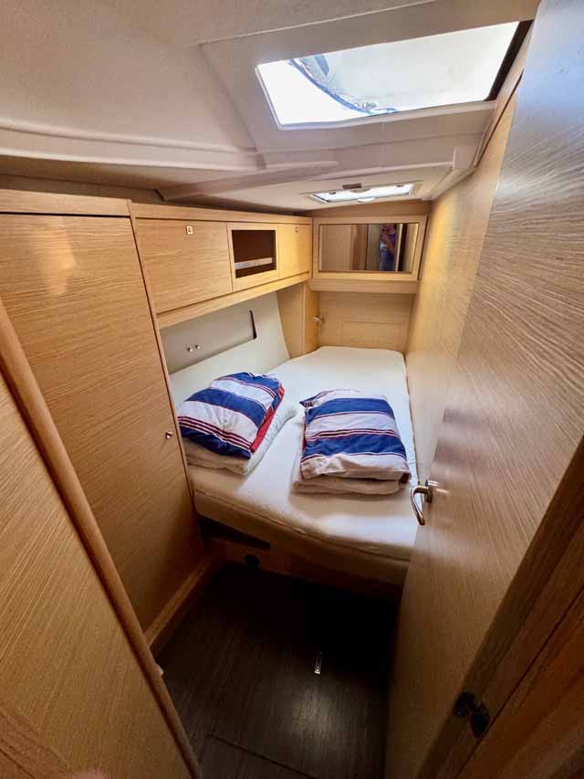 Dufour 470 - 4 cab. — photo 10