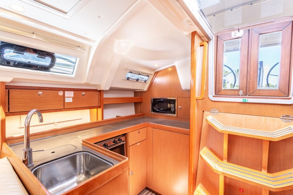 Bavaria Cruiser 41 - 2 cab. — photo 14