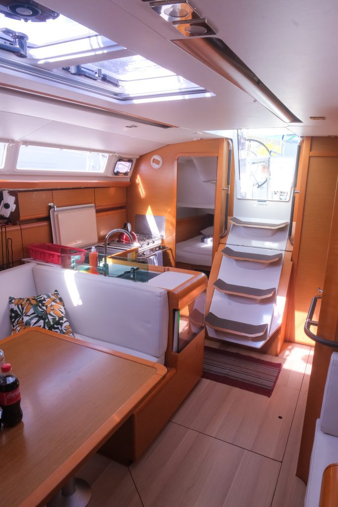 Sun Odyssey 419 - 3 cab. — photo 12