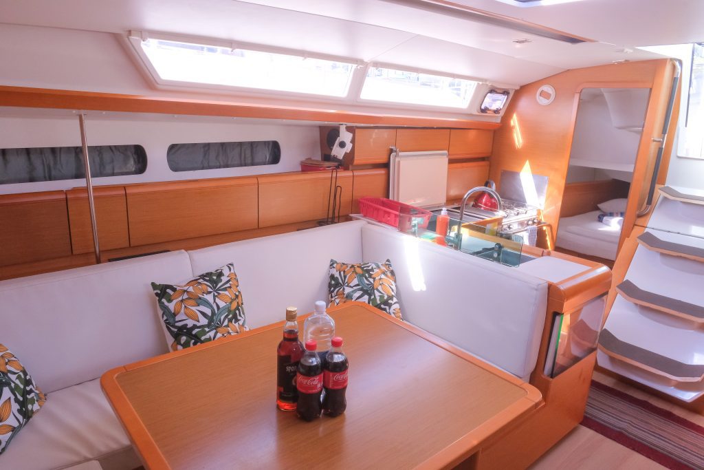 Sun Odyssey 419 - 3 cab. — photo 13