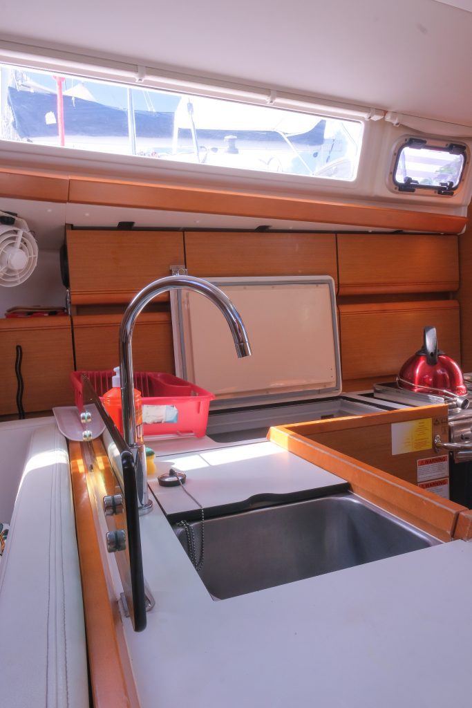 Sun Odyssey 419 - 3 cab. — photo 14