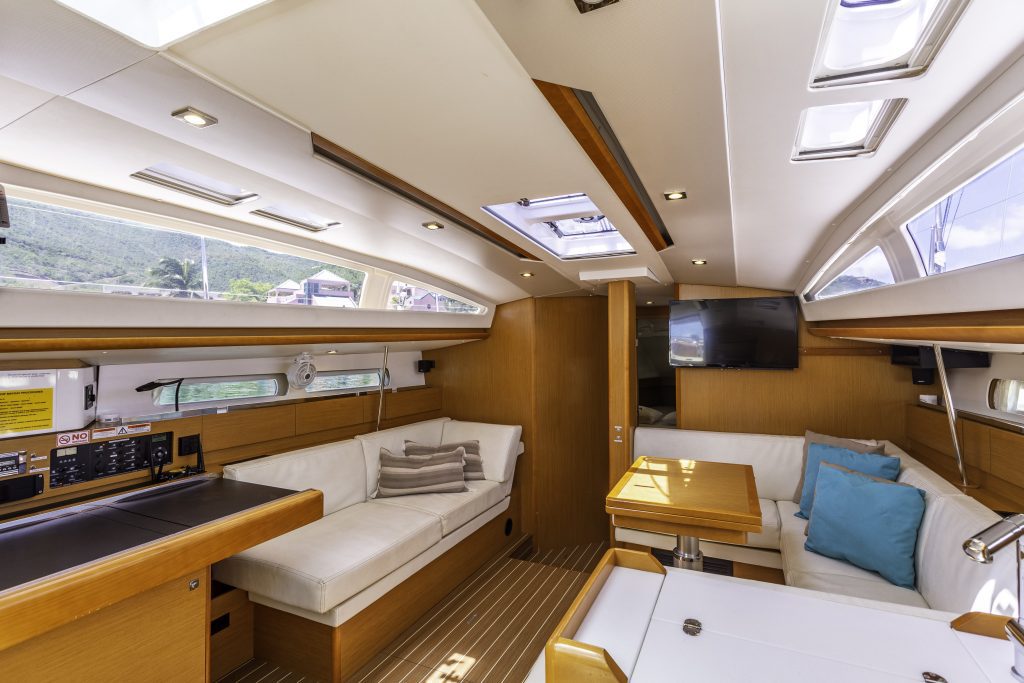 Sun Odyssey 44 DS — photo 15