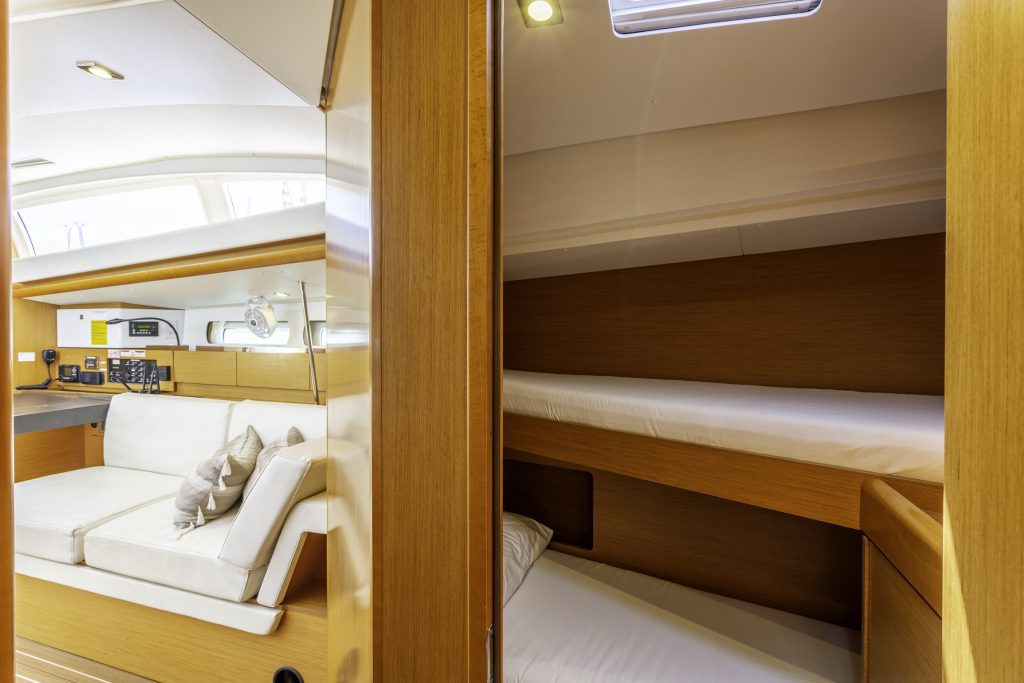 Sun Odyssey 44 DS — photo 22