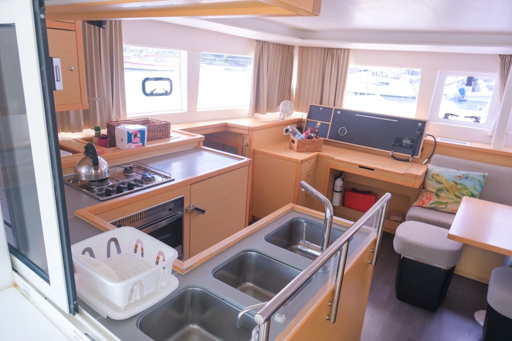 Lagoon 450 - 4 cab. — photo 21
