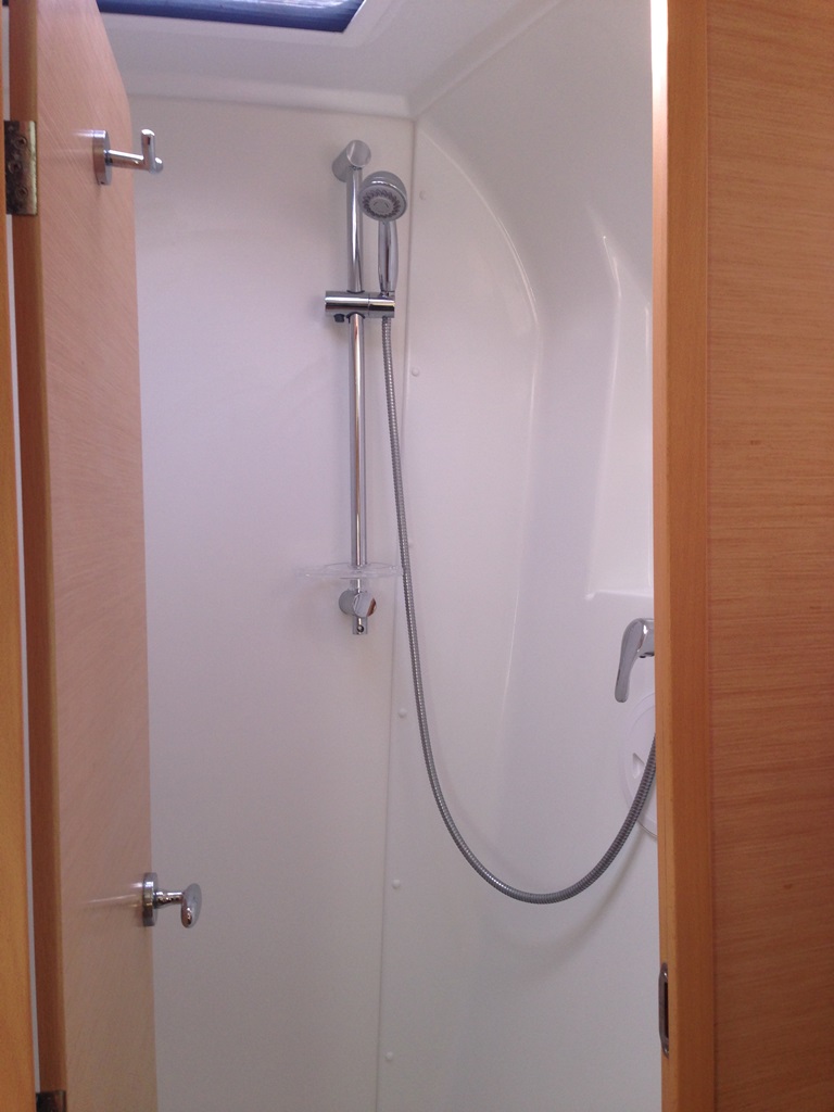 Lagoon 421 — photo 22