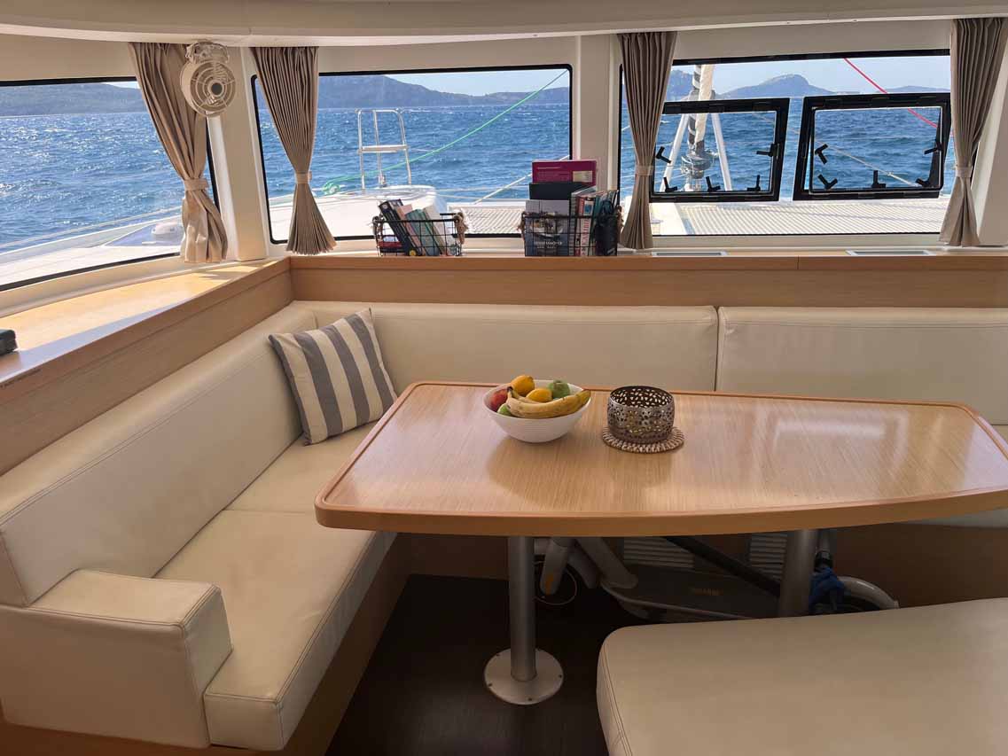 Lagoon 42 - 4 cab. — photo 6