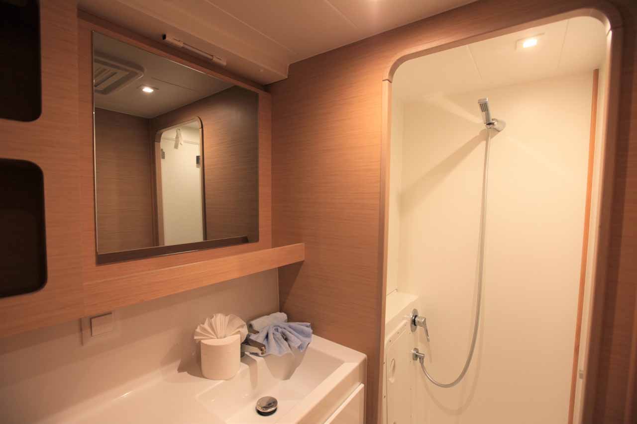 Lagoon 42 - 4 cab. — photo 10