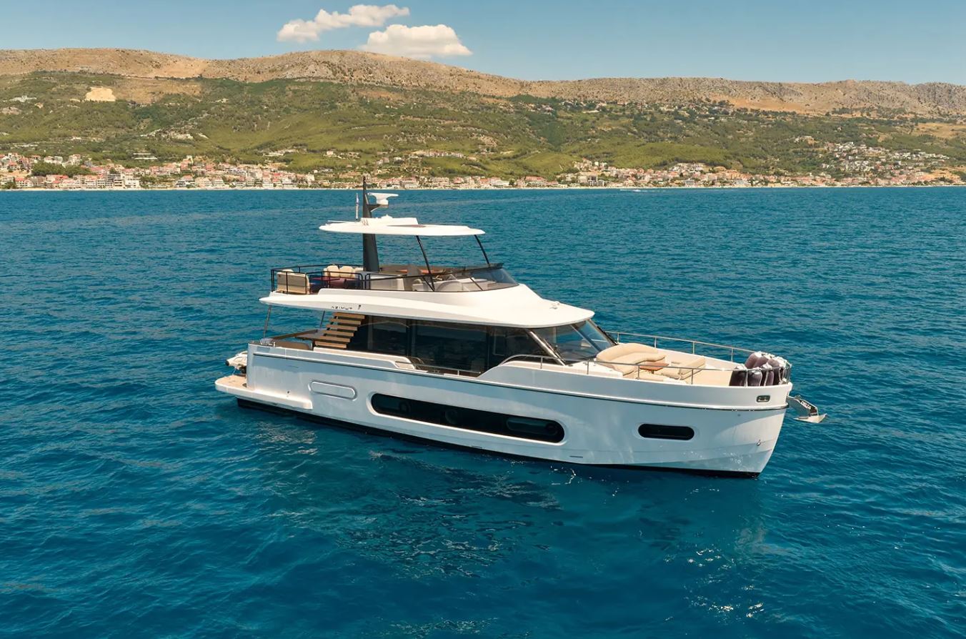 Azimut Magellano 60 — photo 1