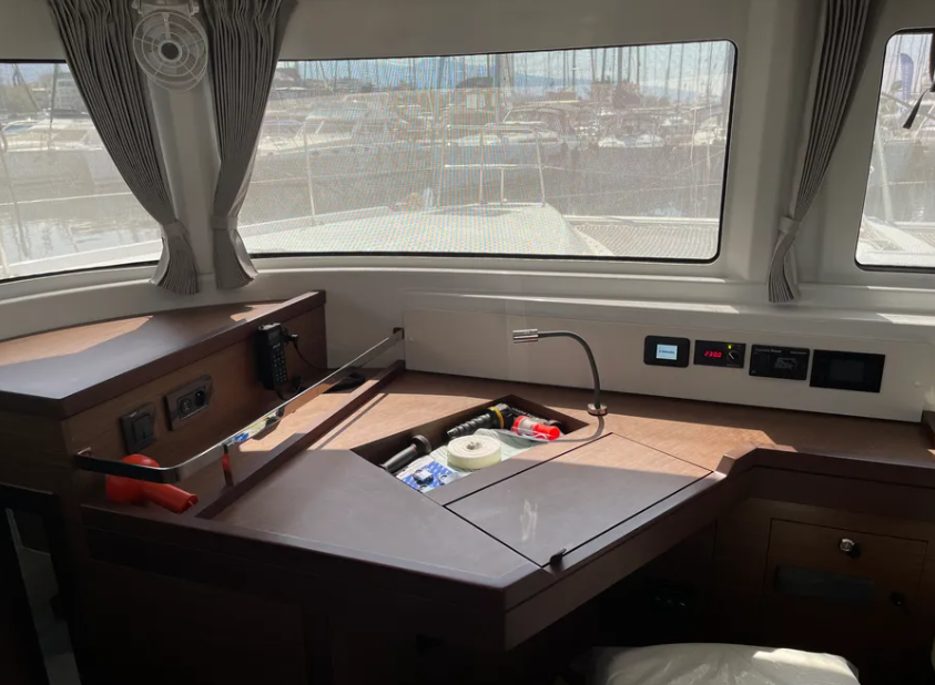 Lagoon 46 - 4 + 2 cab. — photo 10
