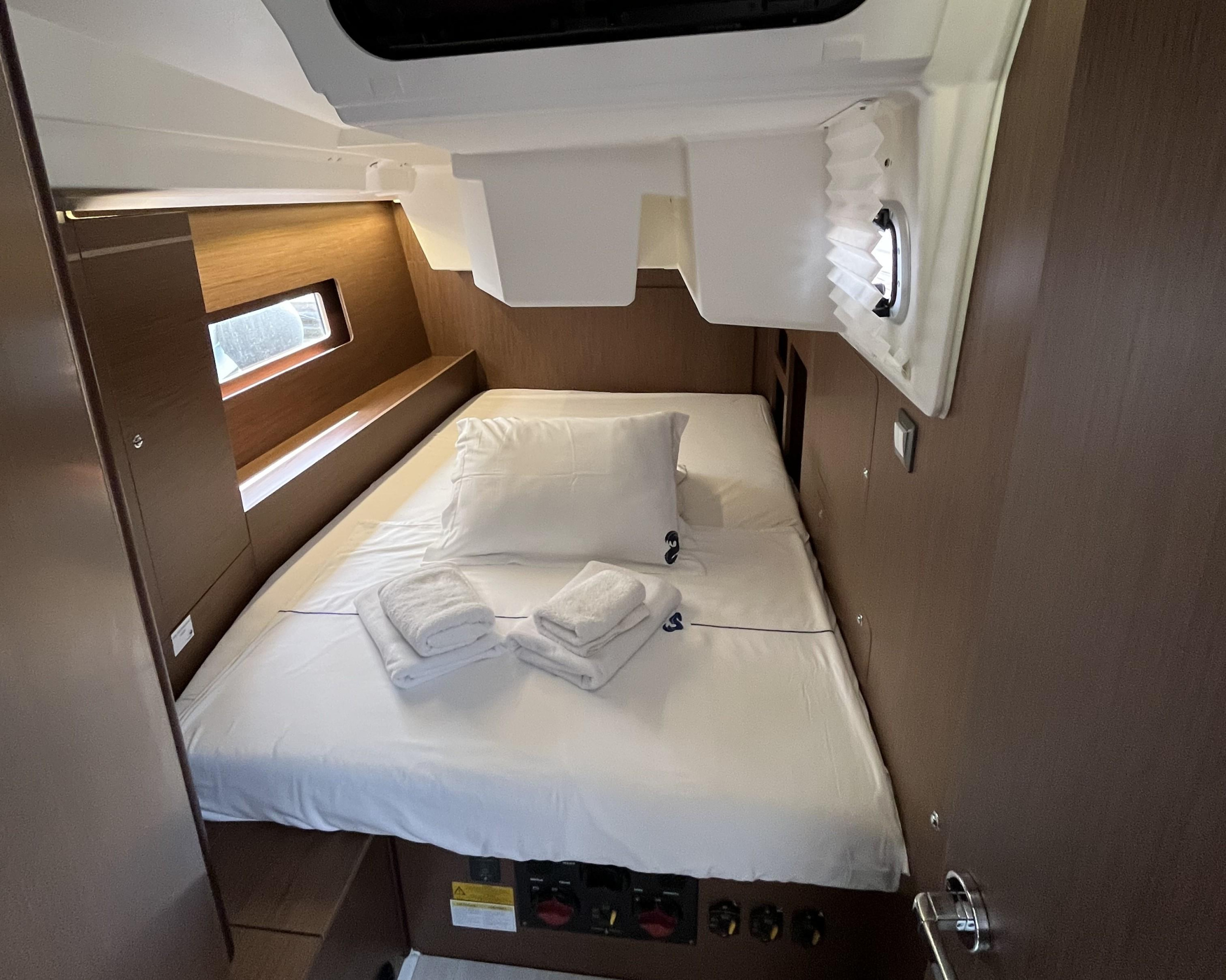 Oceanis 46.1 — photo 11