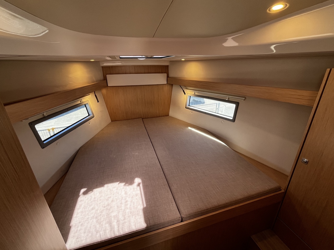 Bavaria C38 — photo 11