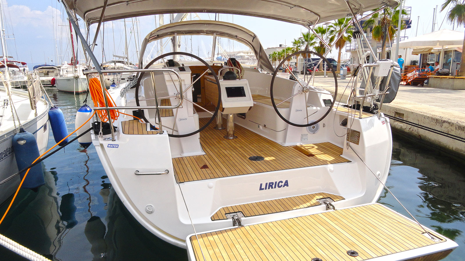 Bavaria Cruiser 37 - 3 cab. — photo 1