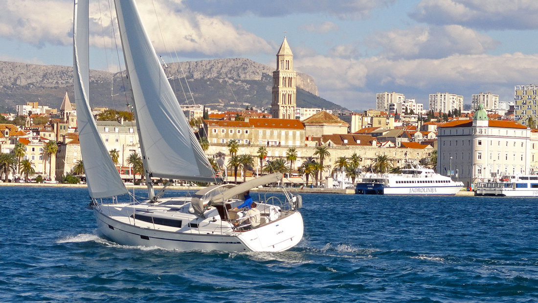Bavaria Cruiser 37 - 3 cab. — photo 4