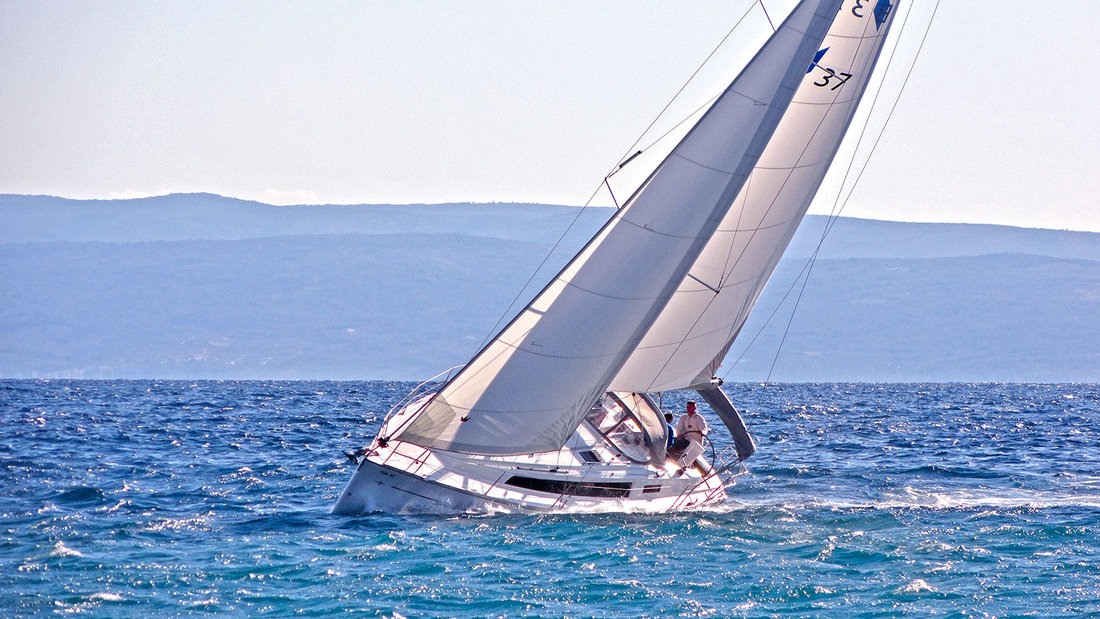 Bavaria Cruiser 37 - 3 cab. — photo 6