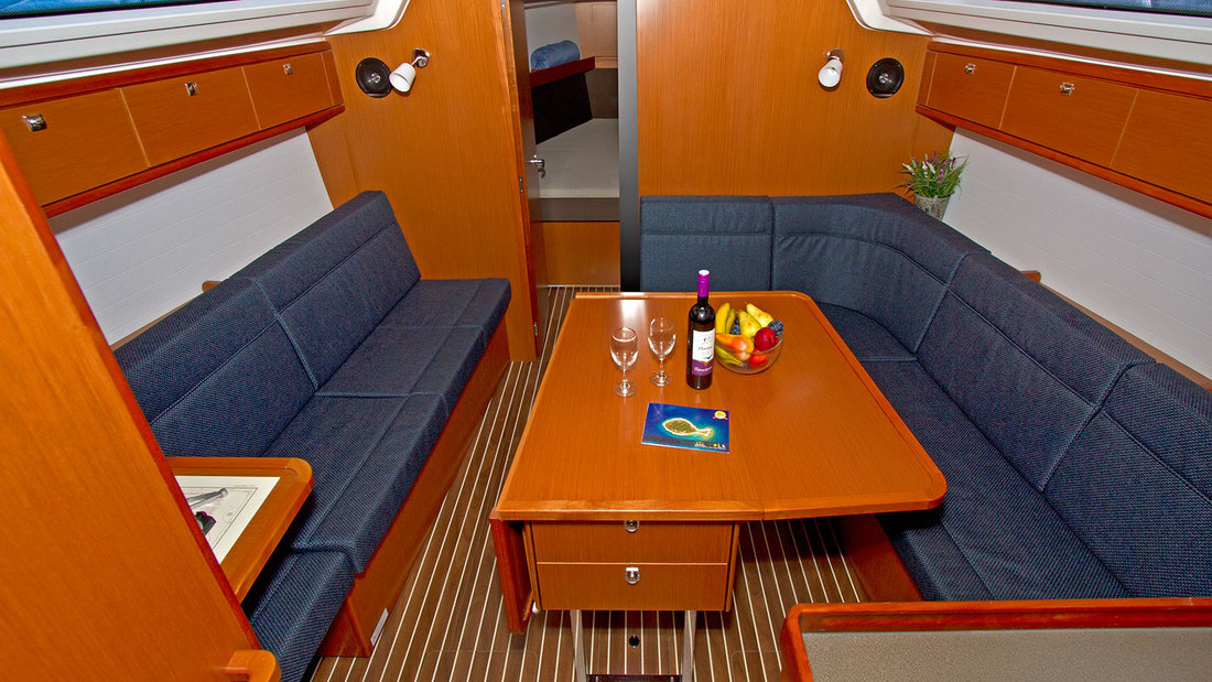 Bavaria Cruiser 37 - 3 cab. — photo 14