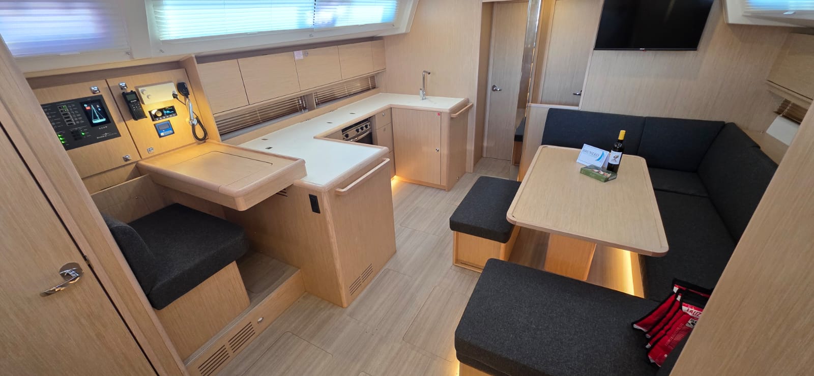 Bavaria C46 - 4 cab. — photo 12