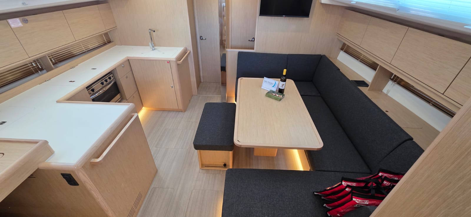 Bavaria C46 - 4 cab. — photo 13