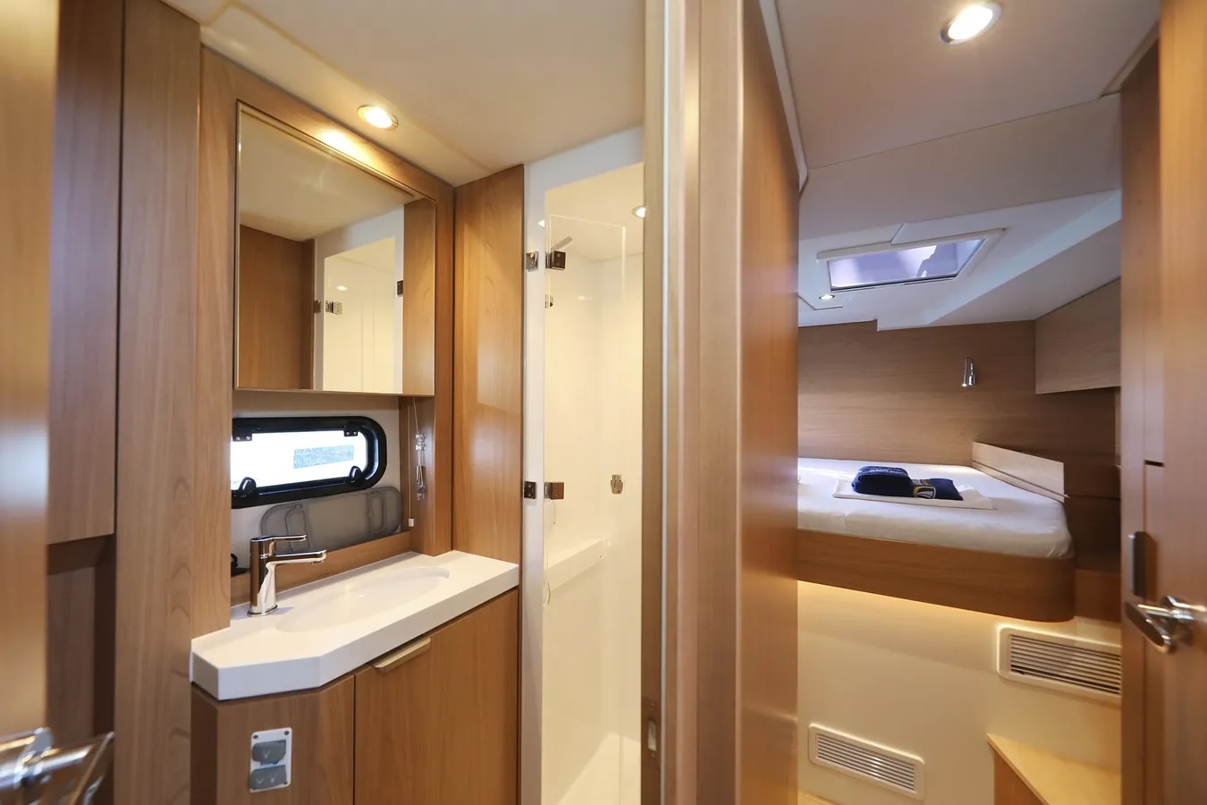 Bali 4.6 - 4 + 1 cab. — photo 23