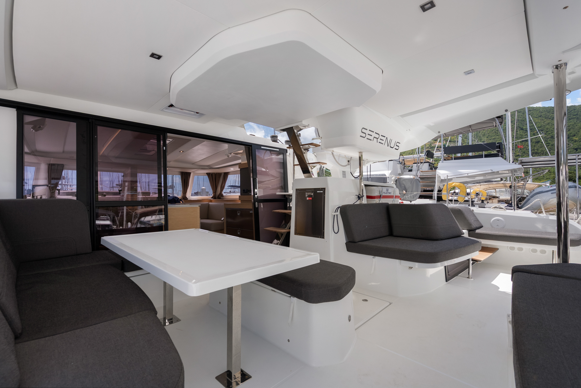 Fountaine Pajot FP 44 Maestro - 3 cab. — photo 9
