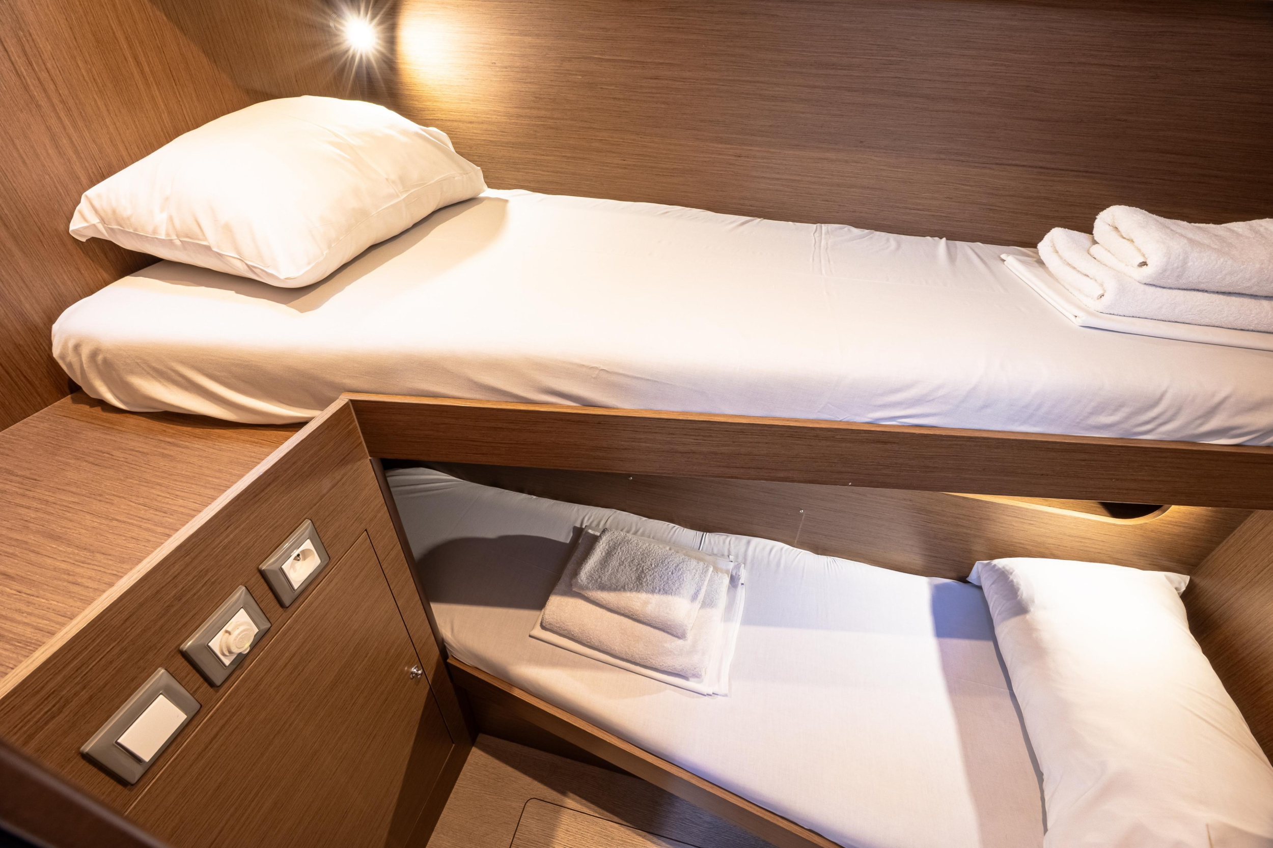 Oceanis 51.1 - 5 + 1 cab. — photo 16