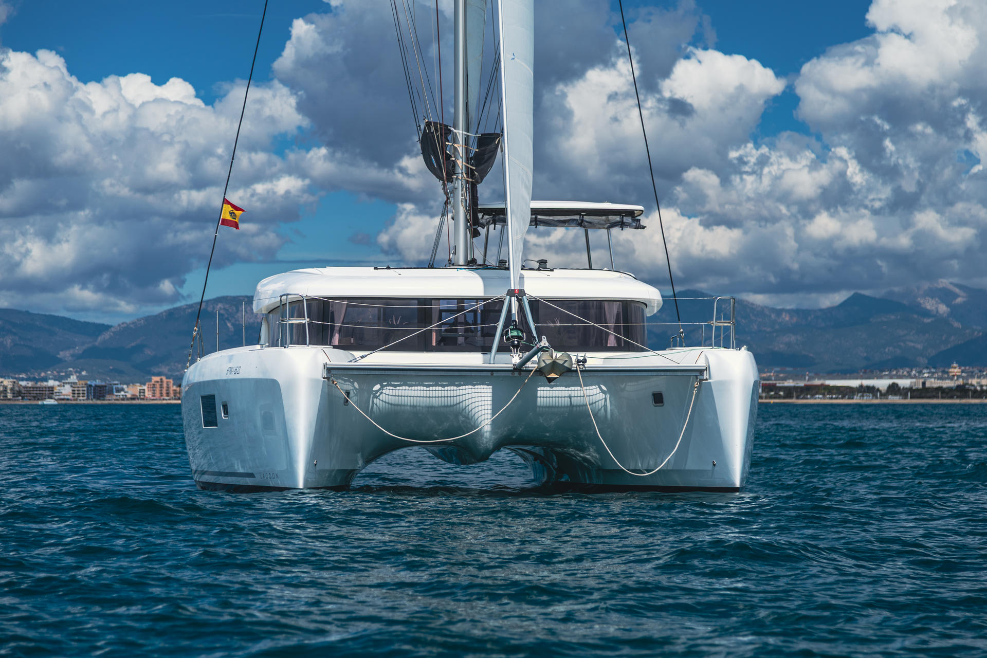 Lagoon 42 - 4 cab. — photo 4