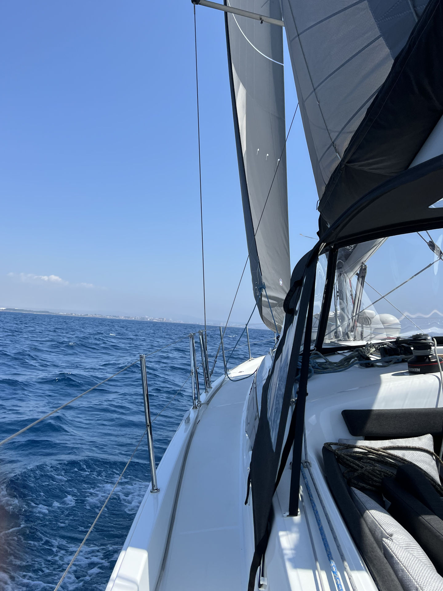 Sun Odyssey 410 - 3 cab. — photo 9