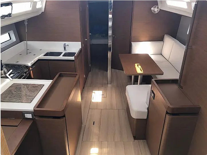 Sun Odyssey 440 - 4 cab. — photo 8