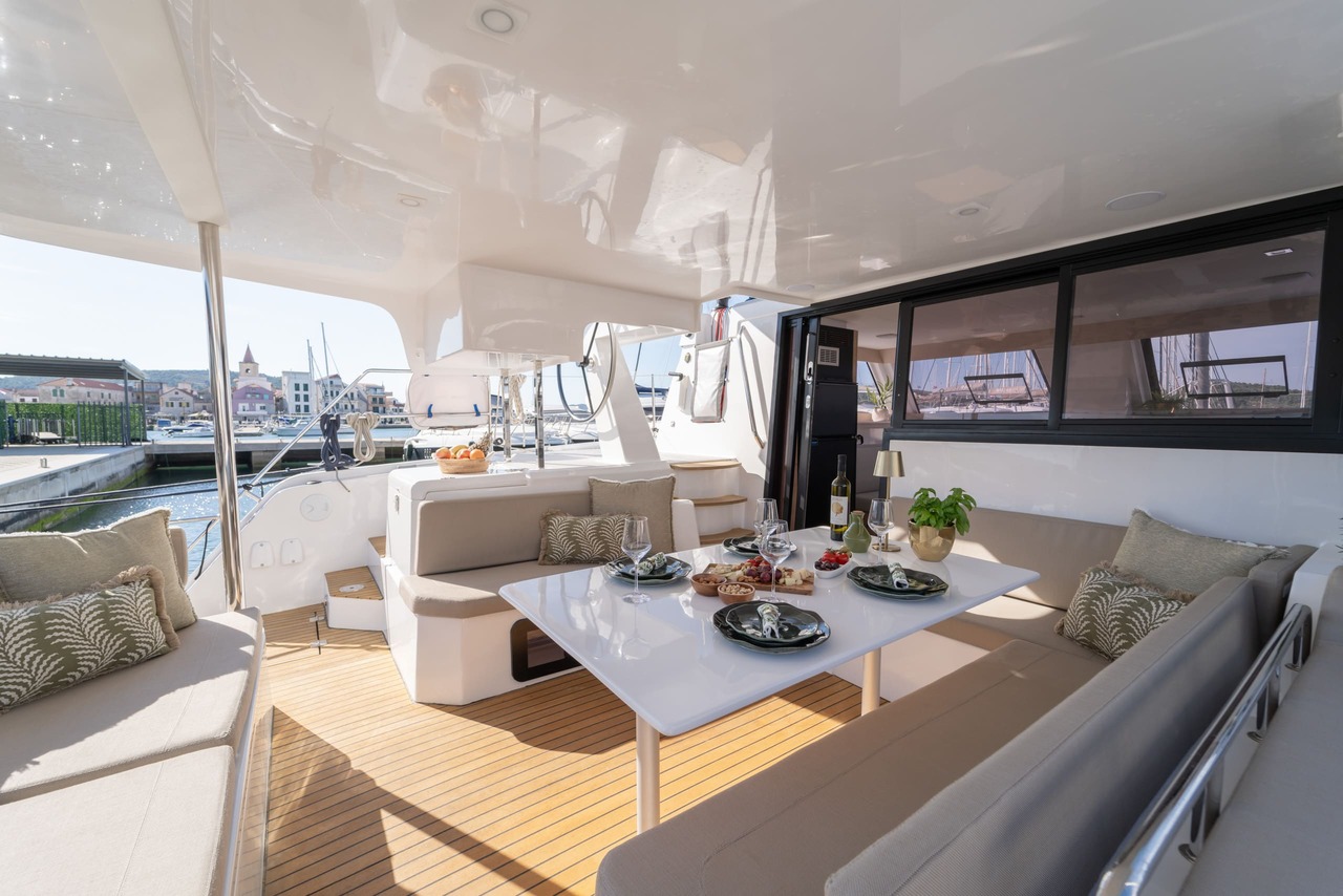 Aventura 37 - 3 cab. — photo 19
