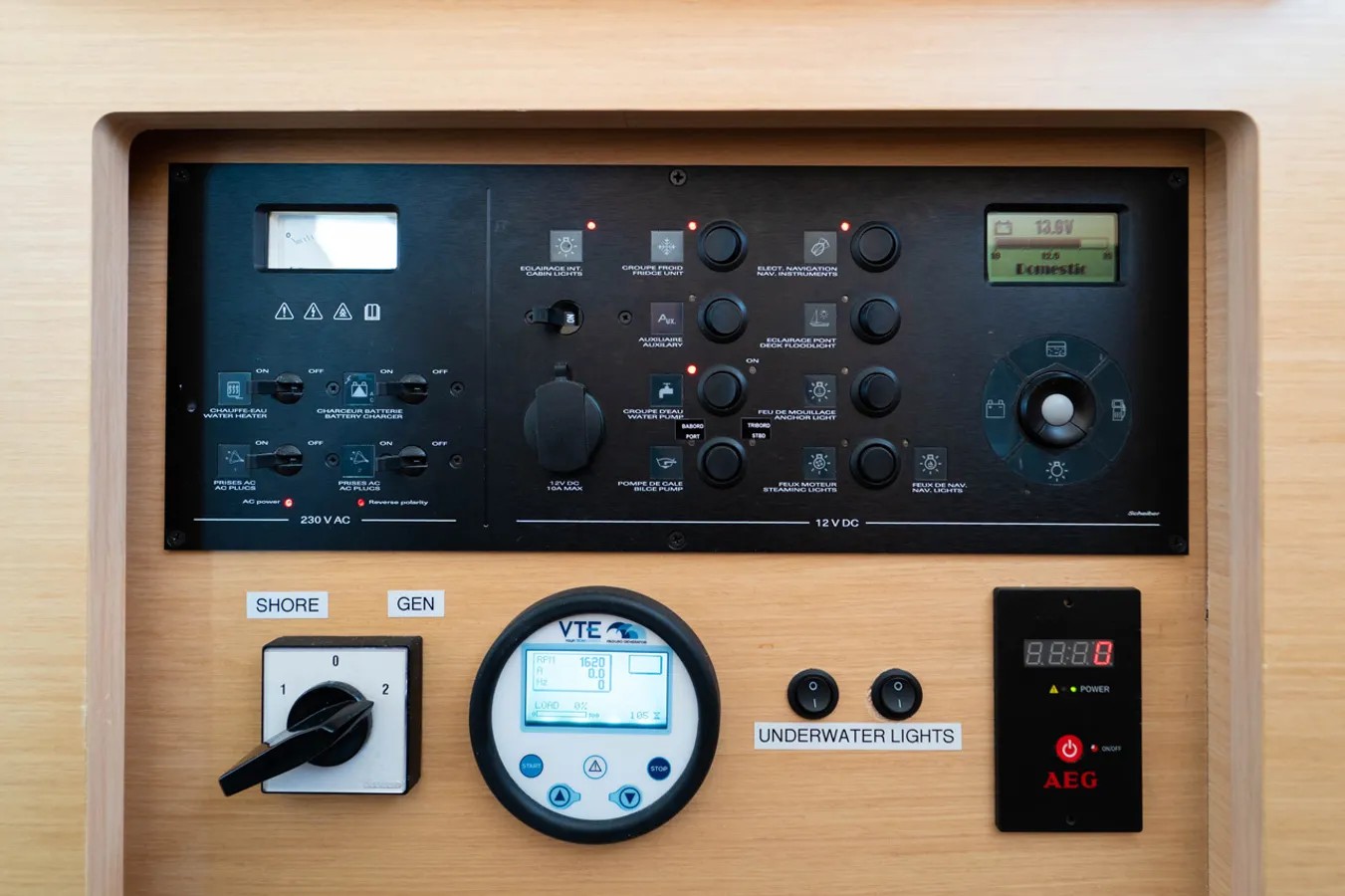 Lagoon 42 - 4 + 2 cab. — photo 12
