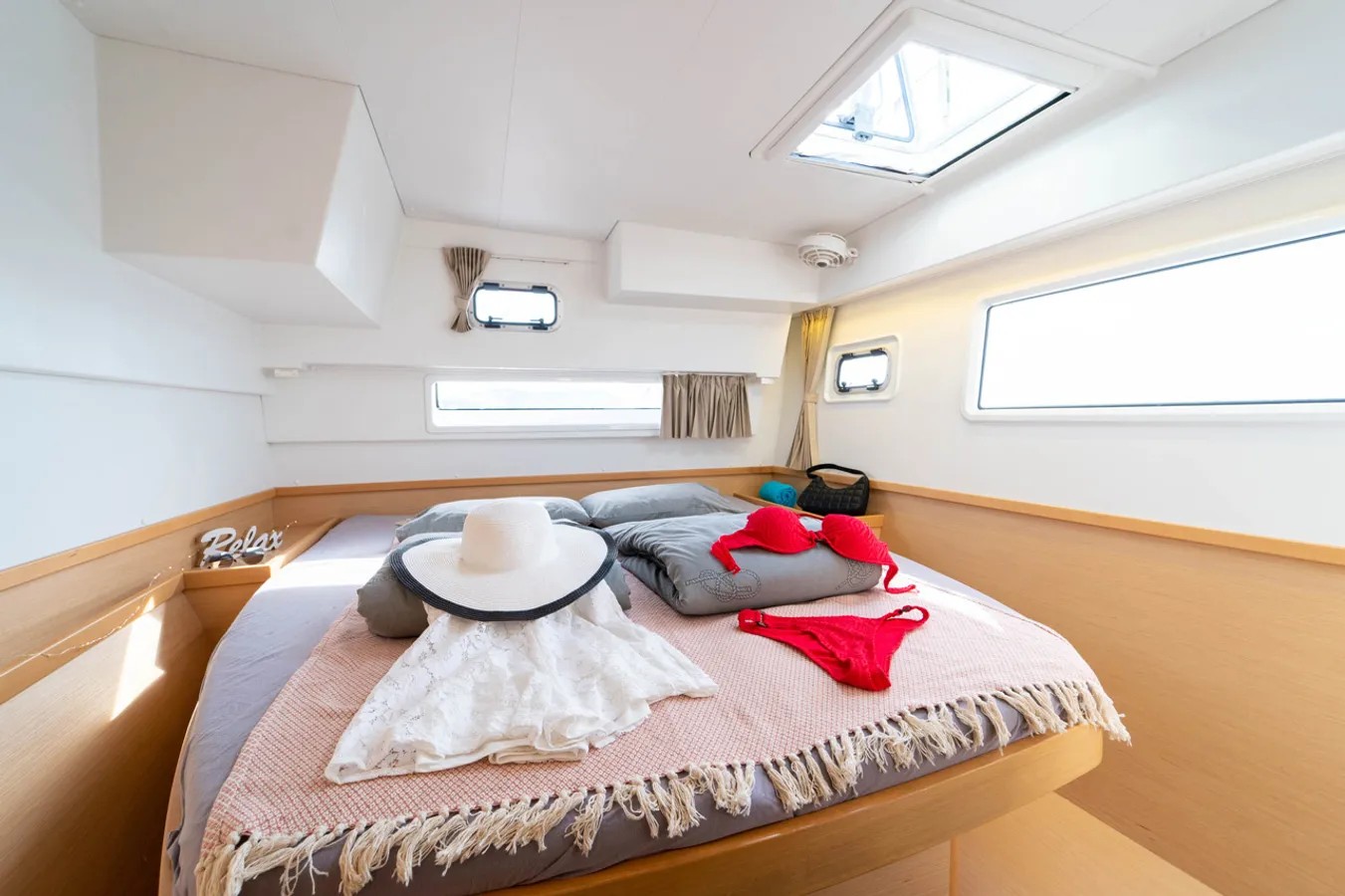 Lagoon 42 - 4 + 2 cab. — photo 16