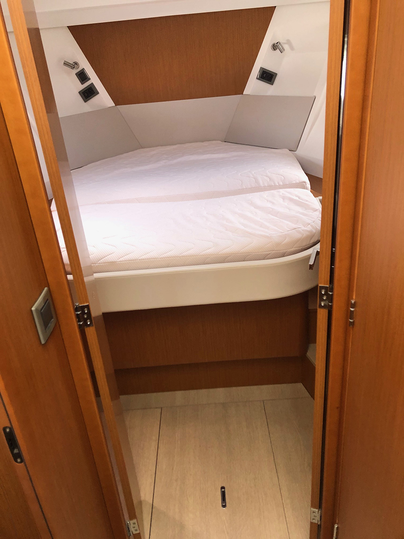 Swift Trawler 35 — photo 13