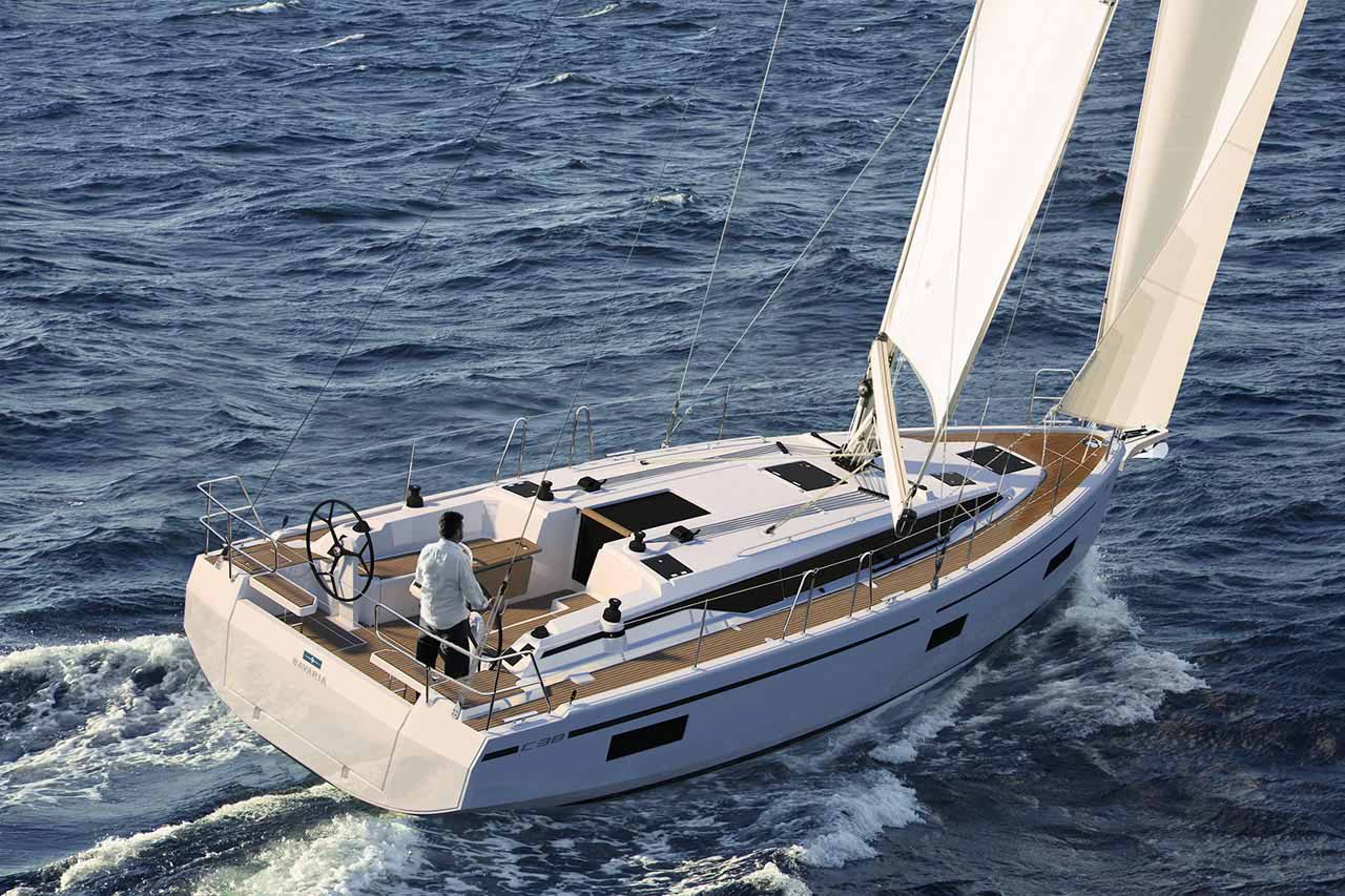 Bavaria C38 — photo 1